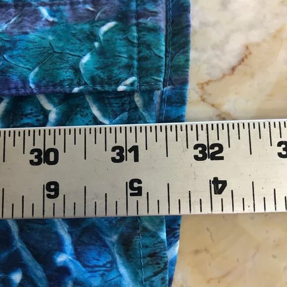 Reel Legends Fishing Shirt Men L Lot of 2A Abstract Quick Dry UPF‎ Activewear - Picture 9 of 10